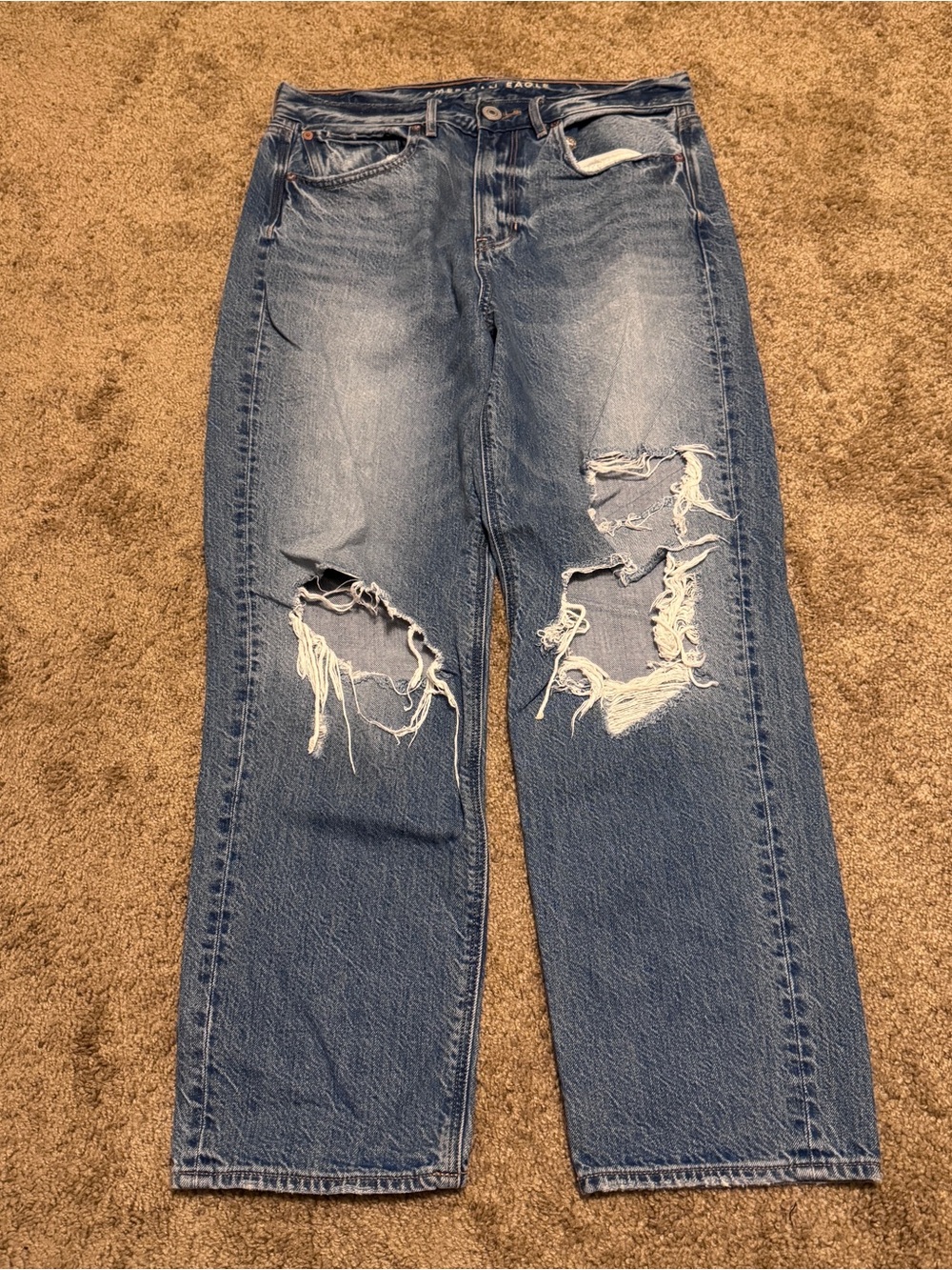 American Eagle Jeans Womens 4 Blue Distressed Denim 90s Boyfriend High Rise Logo